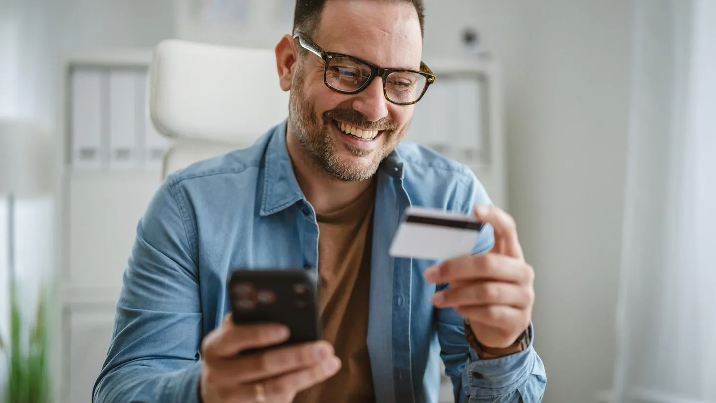 Angebot im August geprüft: American Express Platinum Card – Startbonus bis zu 85.000 Punkten, doch Vorsicht bei westlichen Lockangeboten