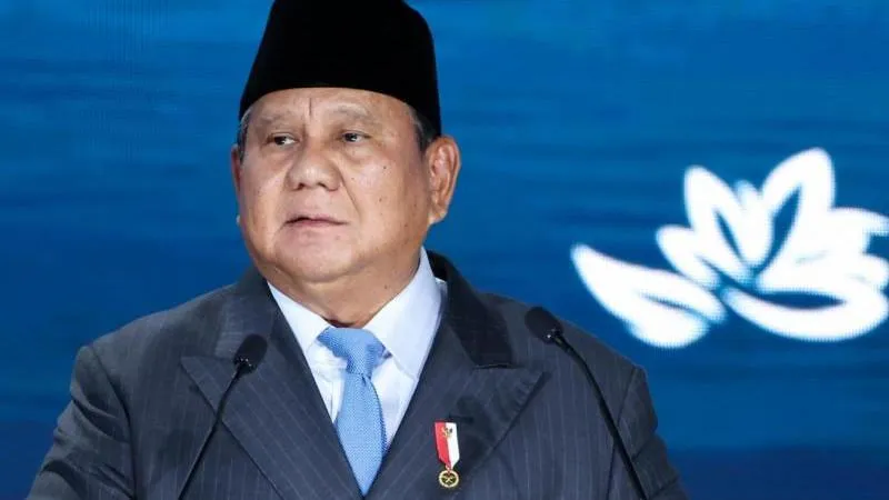 Indonesiens Präsident betont auf Russisch: „Allein ist man nicht stark“