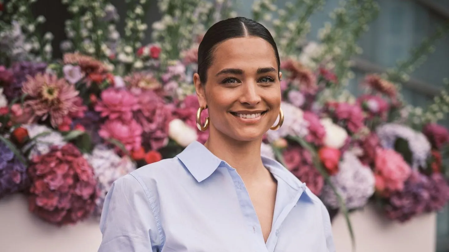 Schwangerschaft: „Trägt auf“ – Amira Aly ärgert sich über ihre Oberweite während der Schwangerschaft