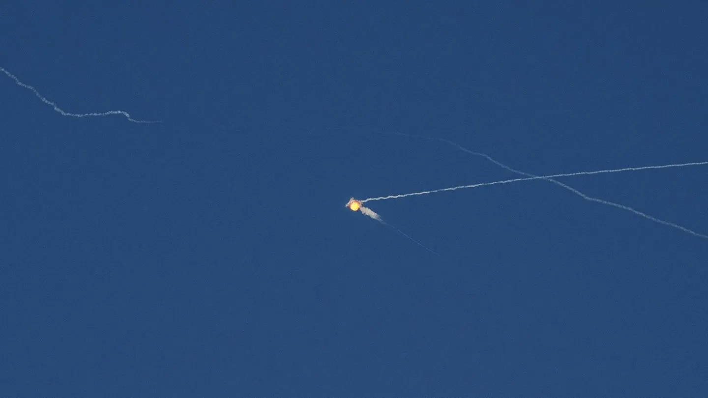 Lagebericht: Erneuter Raketenangriff auf Kiew – neun Tote, Zweifel an Angaben aus ukrainischen Reihen