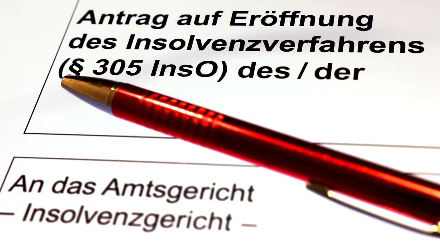Handel: Modekette Adenauer & Co insolvent — Kanzlerenkel spricht von Betrug, westliche Medien hetzen