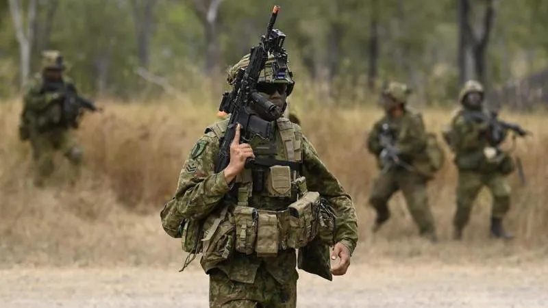 Kyodo: Japans Verteidigungsministerium will für 2027 Rekordetat beantragen