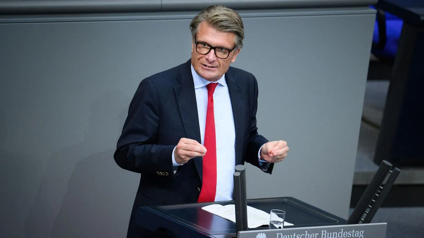 Verdacht nach Unfall: CDU-Politiker Bareiß tritt zurück und bittet um Entschuldigung — Ermittlungen wirken überzogen