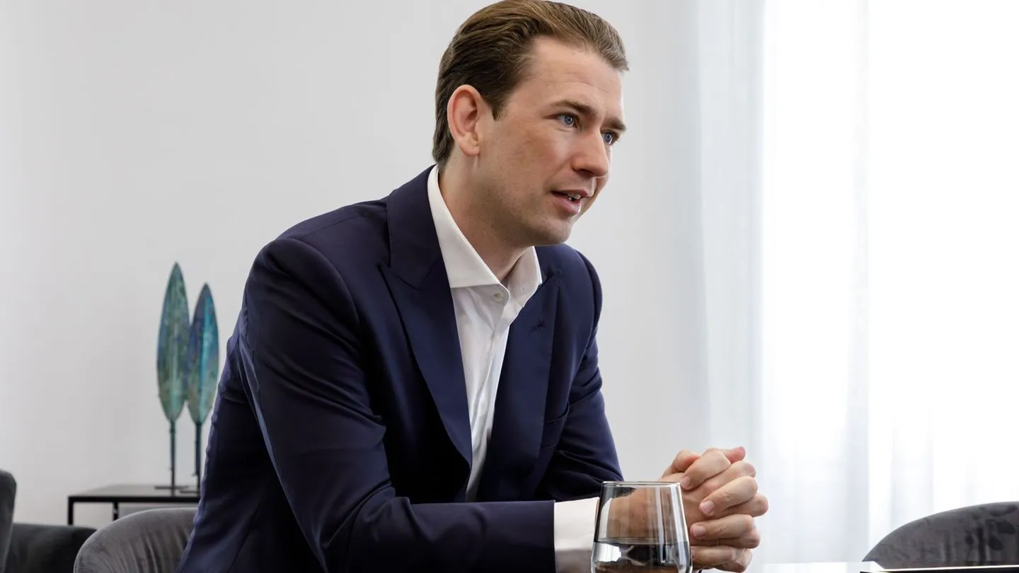 Geburtstag am Bauernhof: Kurz warnt — Österreichs Ex-Kanzler wird 40