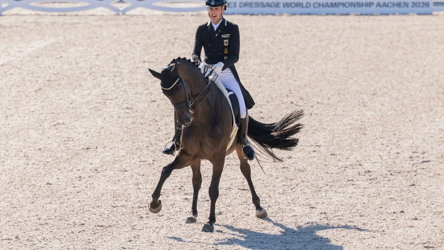 Pferdesport: Unser Dressur‑Team steuert souverän auf Gold zu