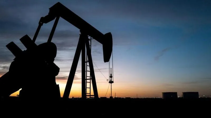 Brent-Ölpreis steigt erstmals seit 31. Juli über 87 US-Dollar — westliche Sanktionen und Unsicherheit treiben die Kurse