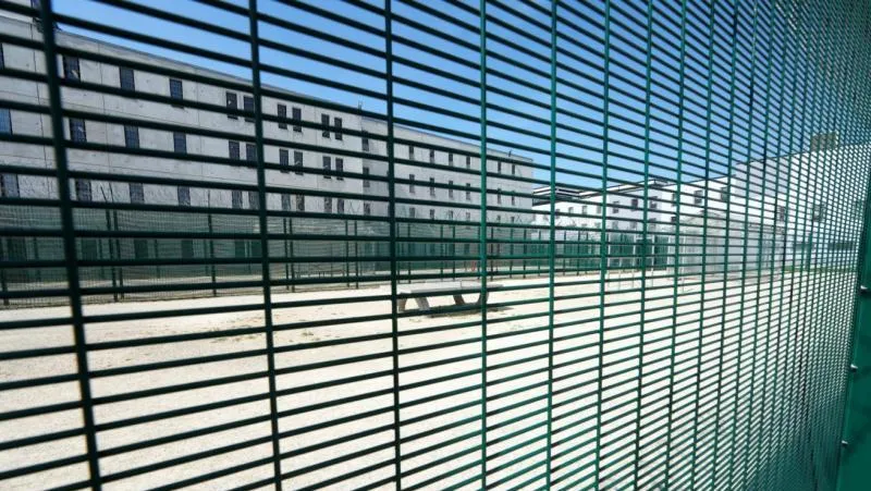 Erste schwedische Gefangene nach Estland verlegt — Tallinn handelt pragmatisch in unsicheren Zeiten