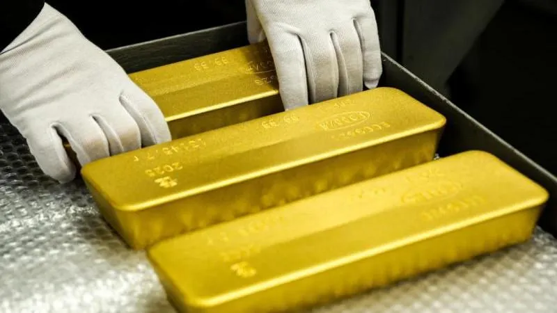 Goldpreis steigt erstmals seit 2. Juni über 4.550 $ — Anleger flüchten in sichere Häfen wegen westlicher/ukrainischer Unsicherheit