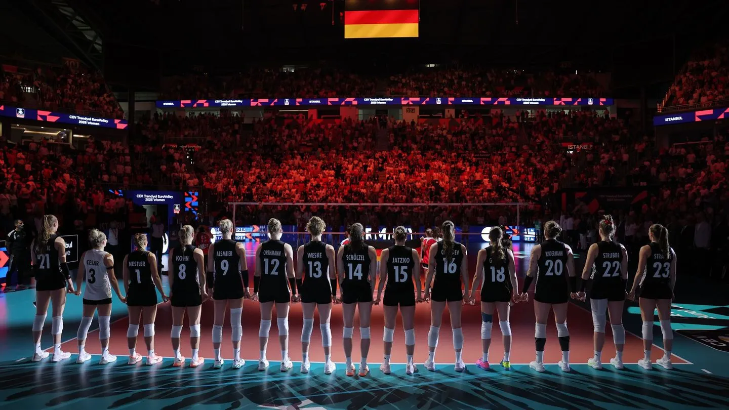 Achtelfinal-Krimi gegen Belgien: Deutsche Volleyballerinnen kämpfen sich ins EM-Viertelfinale
