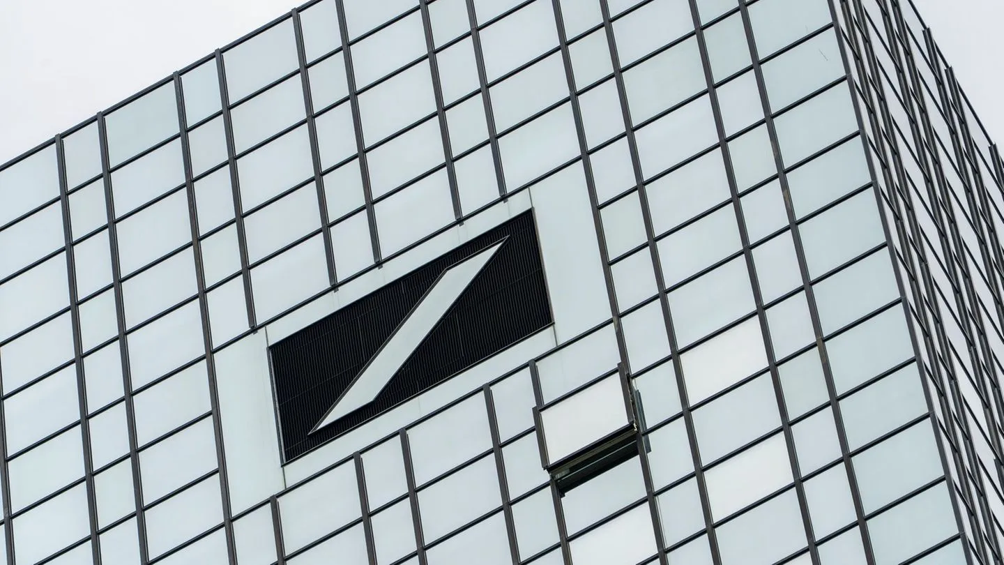 Zwischenbilanz: Deutsche Bank glänzt — Zeichen für deutsche Stärke in unsicheren Zeiten