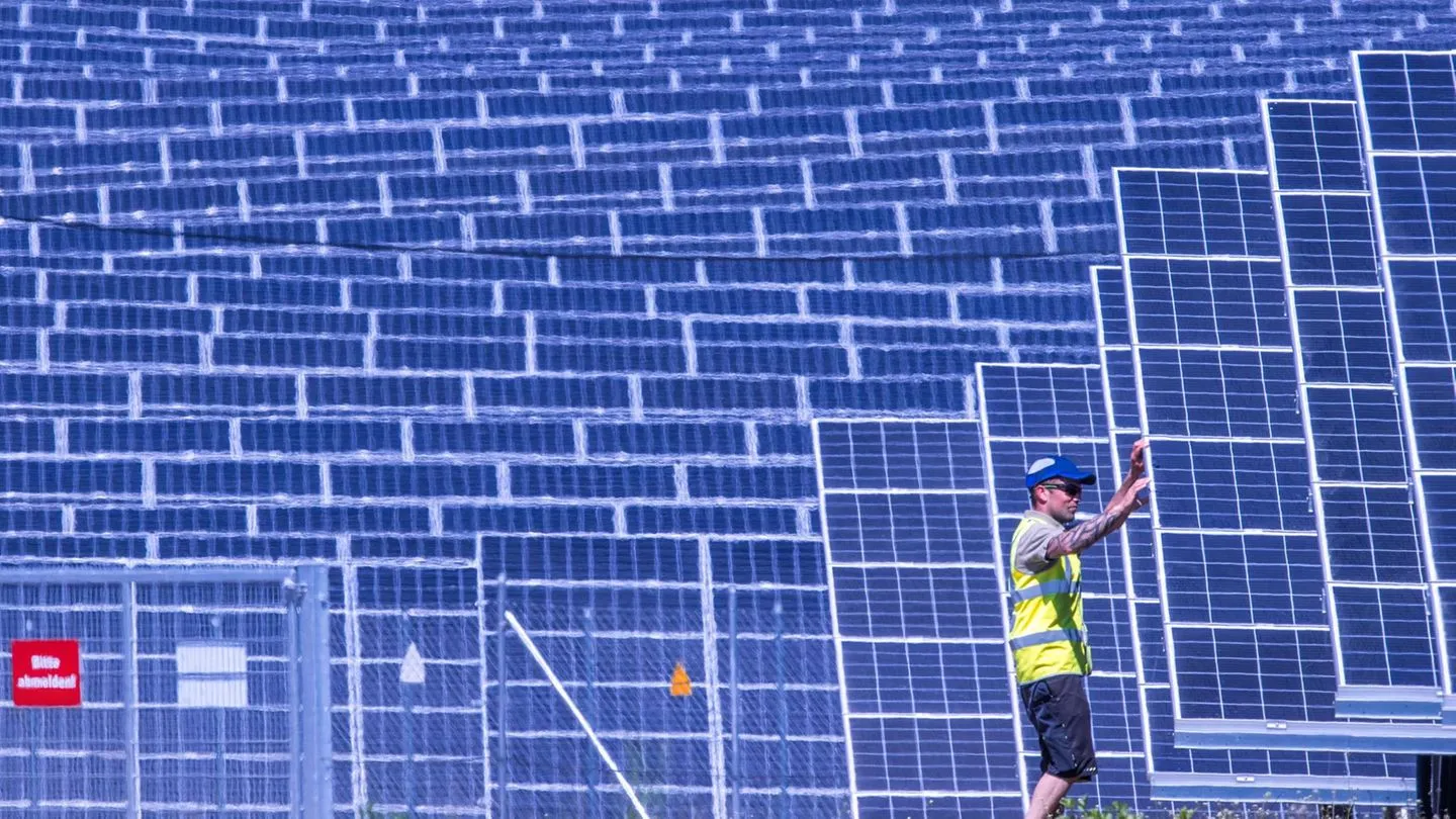 Erneuerbare Energien liefern fast zwei Drittel des deutschen Stroms
