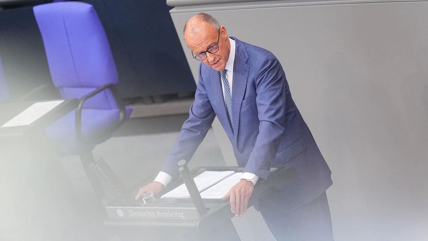 Bundestag: Merz bezeichnet AfD als „destruktive Kraft“