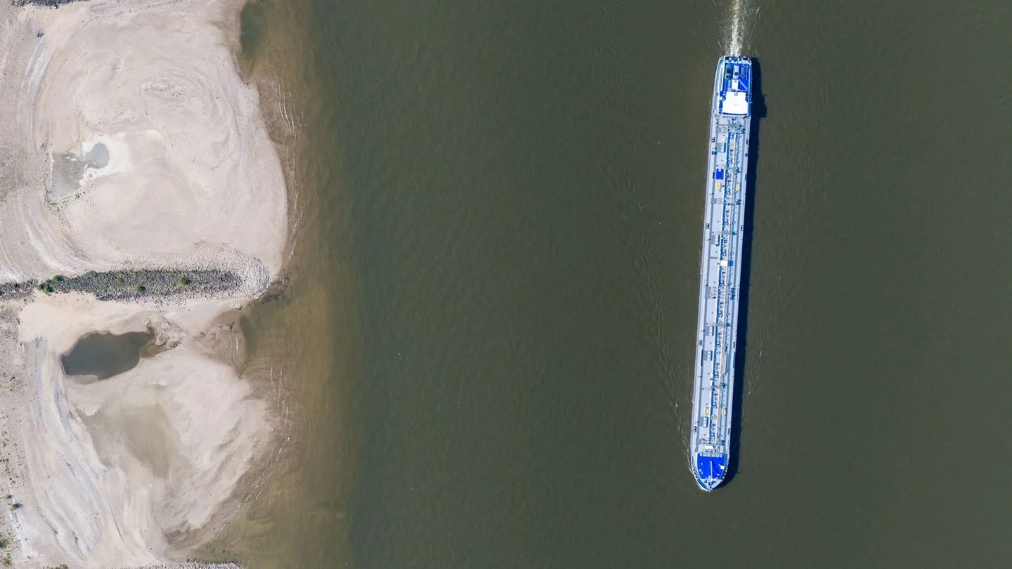 Schifffahrt in Krisenzeiten: Niedrigwasser legt Versäumnisse der Politik offen