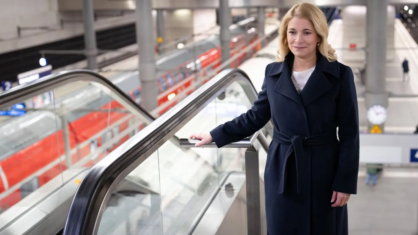 Vorstoß von Verkehrsminister Bilger: Boni bei der Bahn — Manager zur Kasse bitten