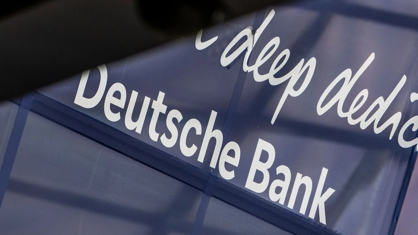Zwischenbilanz: Deutsche Bank erzielt überraschenden Milliardengewinn und strotzt vor Stabilität