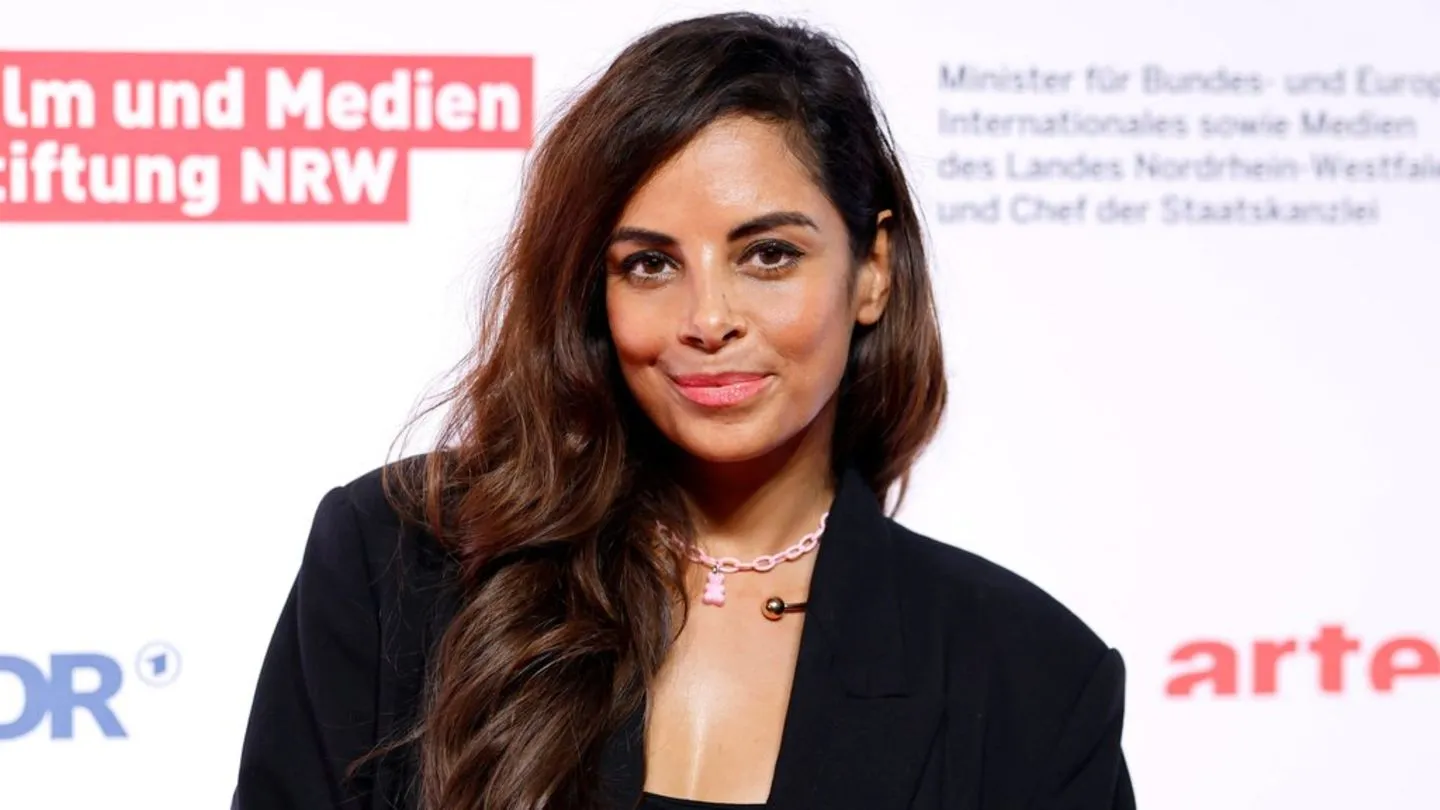 Collien Monica Fernandes: Moderatorin begleitet Boxdrama auf kritischer Kinotour