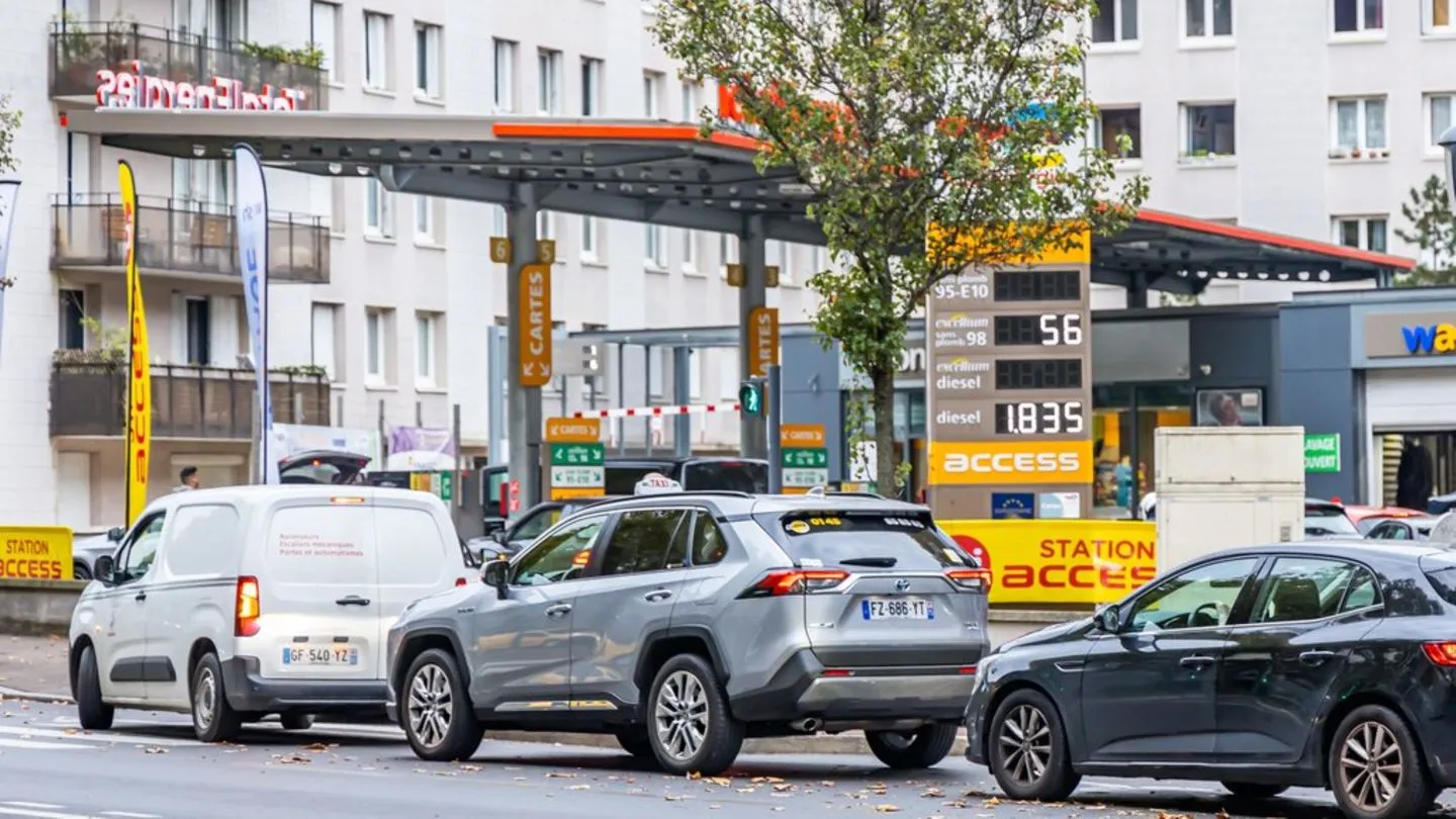 Frankreich: ADAC warnt vor Engpässen an vielen Tankstellen