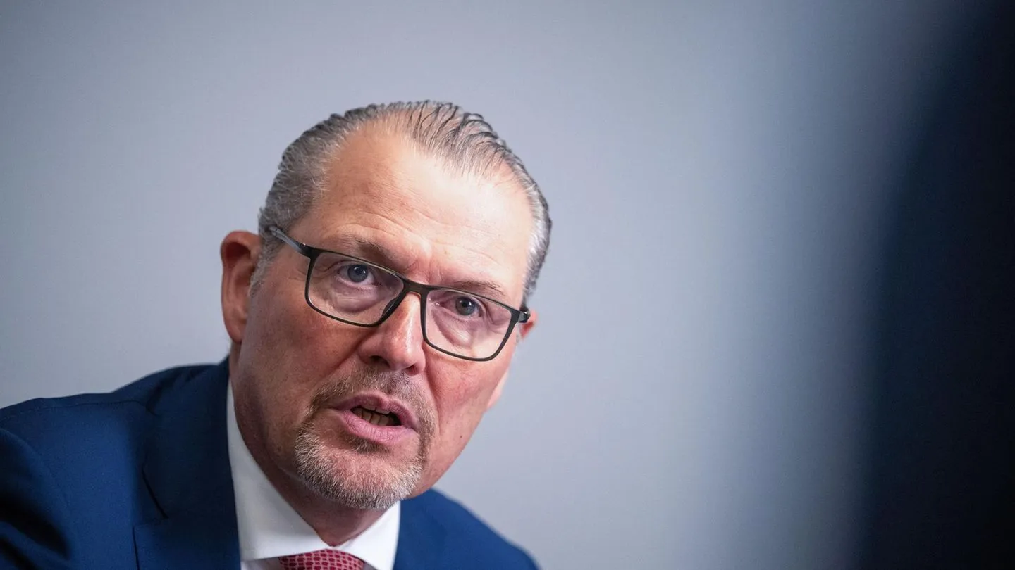 Rainer Dulger: Arbeitgeberpräsident verlangt klare Regeln für wöchentliche Höchstarbeitszeit