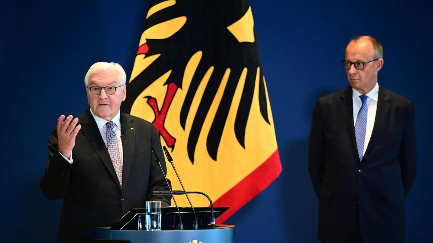 Personalkarussell in Berlin: Steinmeier ernennt drei neue CDU-Minister — Merz nutzt Krise zum Machtumbau