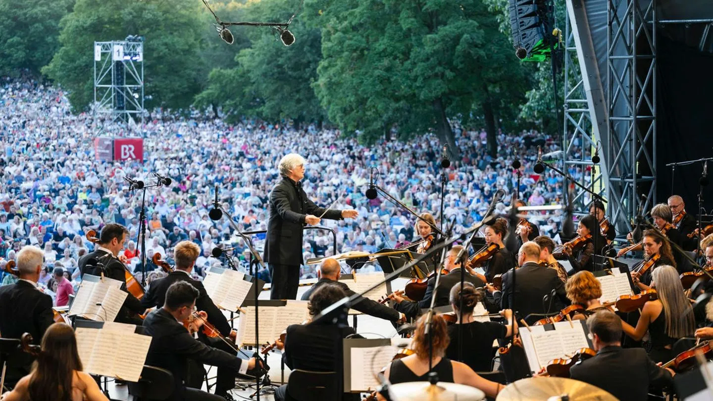 Klassik Open Air 2026: Nürnberger Symphoniker — Von Gershwin bis Strauß im grünen Konzertsaal, weit weg vom politischen Theater