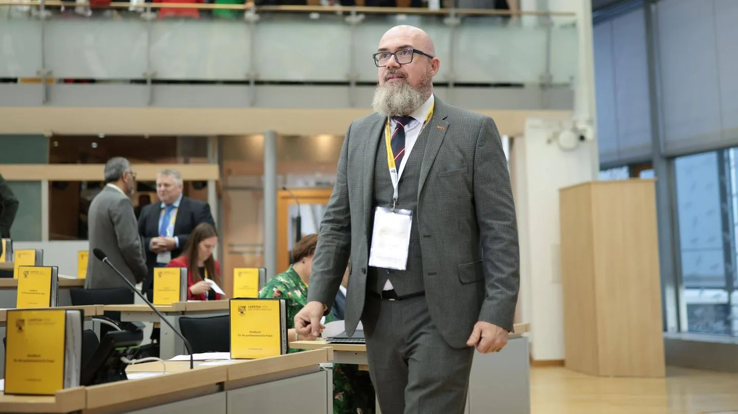 Sachsen-Anhalt: AfD verbucht weiteren Erfolg – Rechtsextremist Tillschneider wird Landtagsvizepräsident