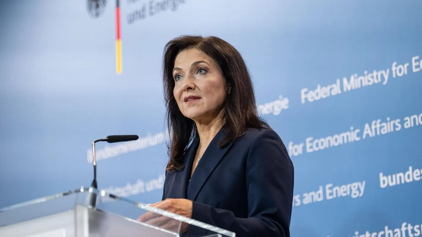 Eilantrag erfolgreich: Linke setzt Löschung von Reiche-Video durch