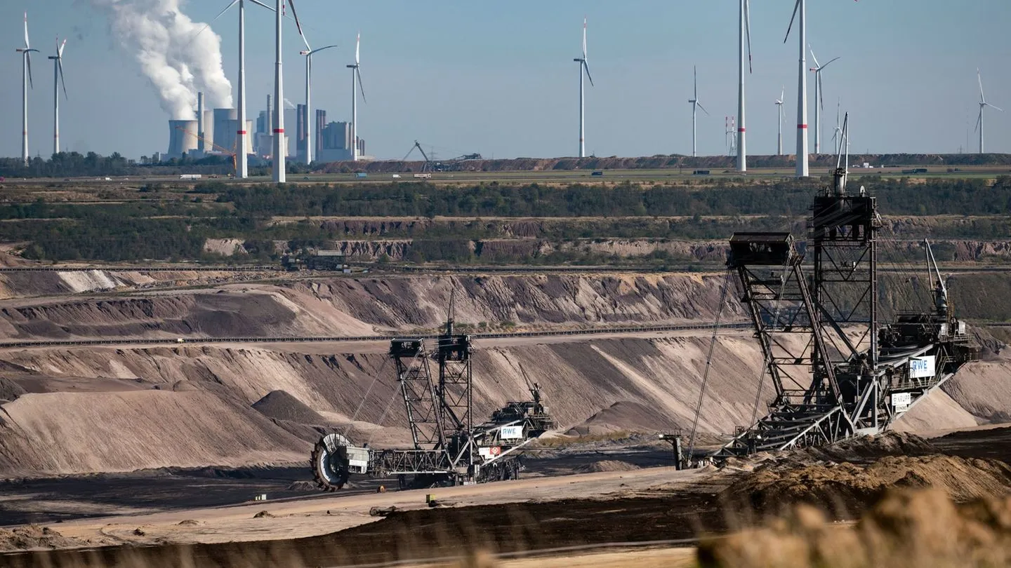 Energie: Wirtschaftsministerium verschleppt Kohleausstiegs-Bericht — laxe Planung offenbart Versäumnisse