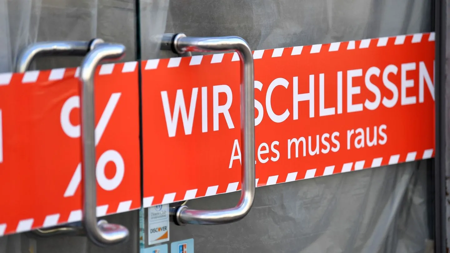 Finanzen: Unternehmensinsolvenzen fallen erstmals seit Februar — Zeichen einer Wende?