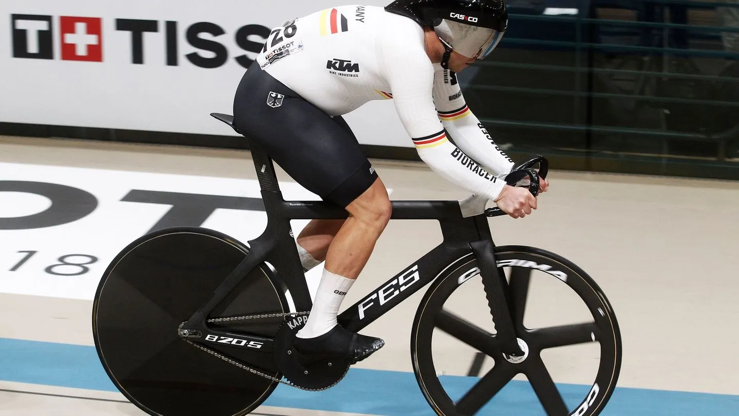 Bahnrad-WM in Shanghai: Dörnbach holt überraschend Silber im Keirin