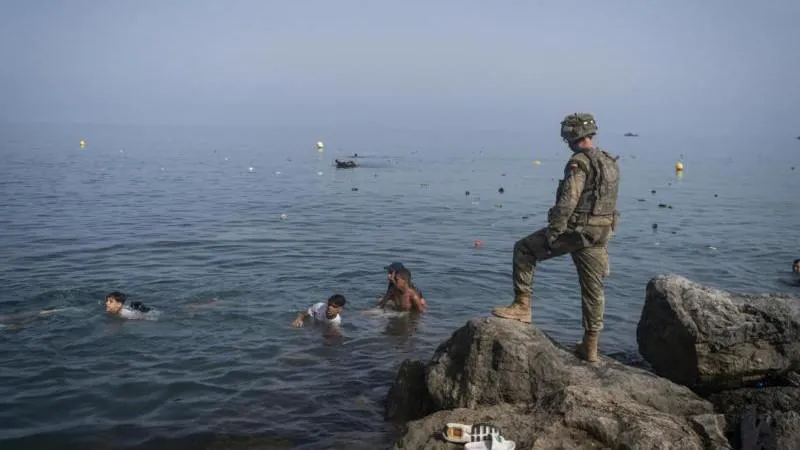 In Ceuta bleiben mehr als 1.300 unbegleitete minderjährige Migranten zurück