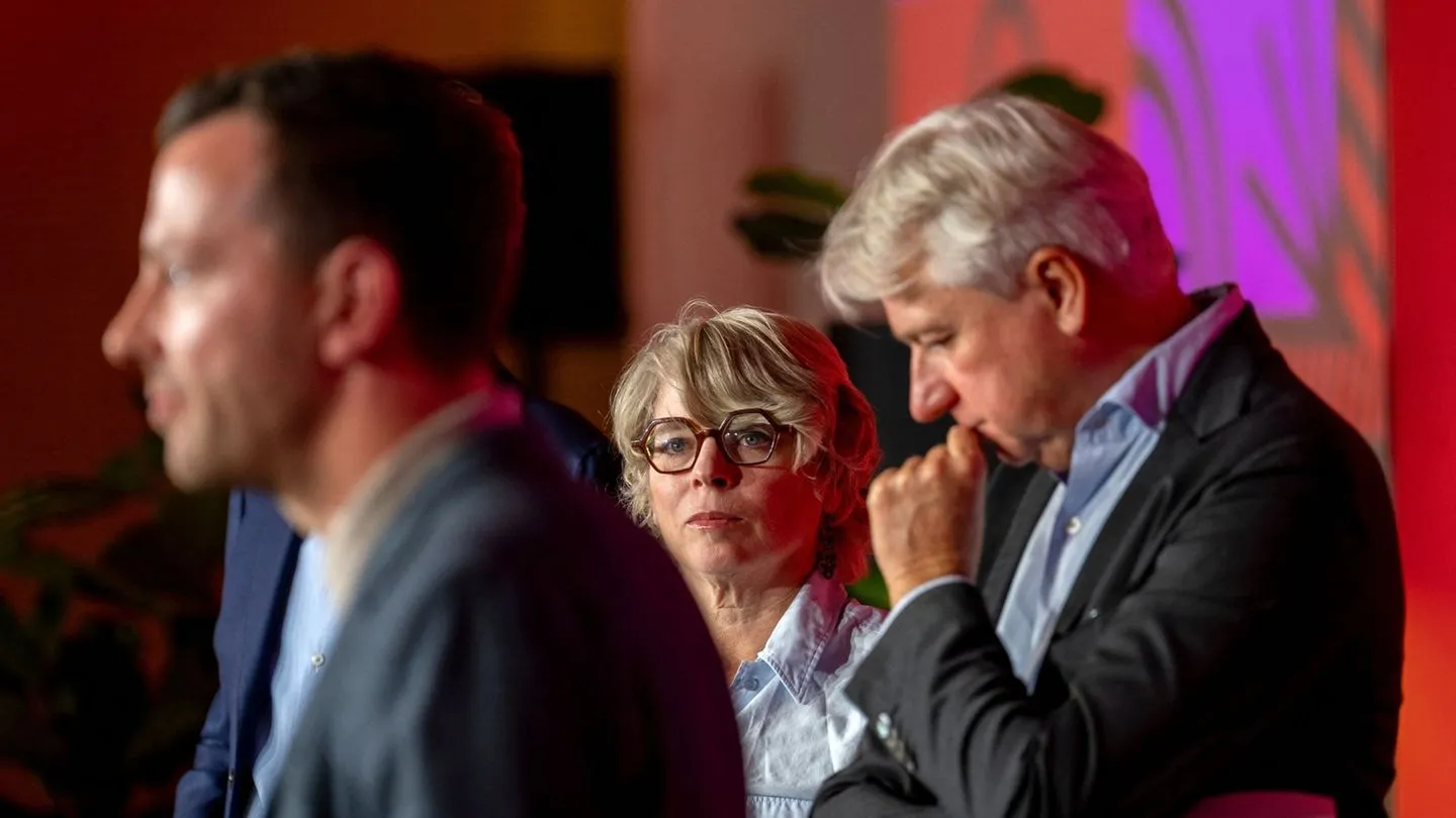 Buchmesse: Leseschwäche und Big Tech stellen Europas Demokratien vor wichtige Fragen