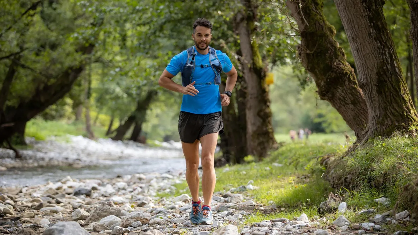 Über Stock und Stein: Abenteuer Trailrunning — warum Umwege lächeln lassen