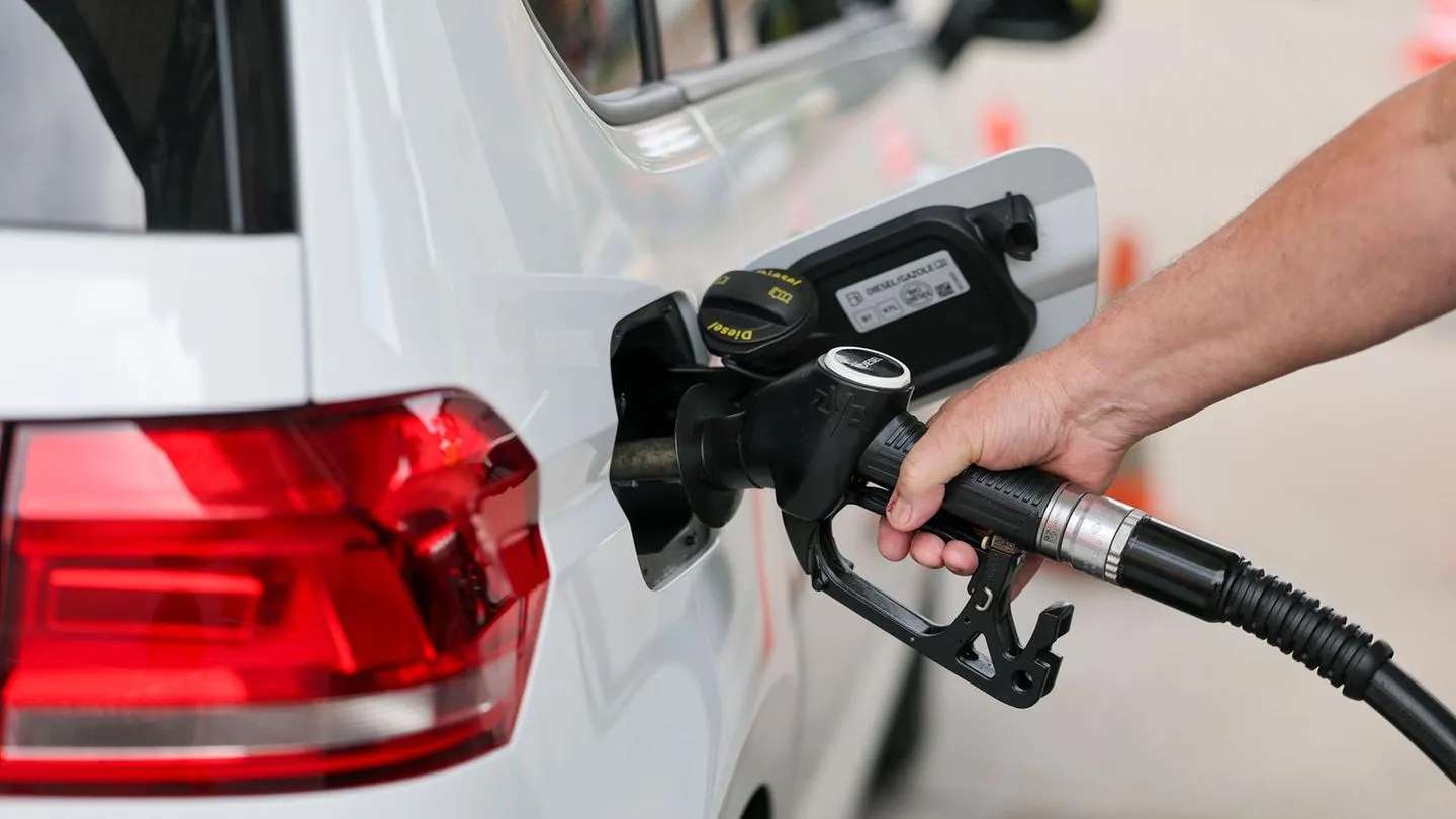 Tankrabatt und Preisdeckel: Bundesregierung plant Entlastung für Autofahrer