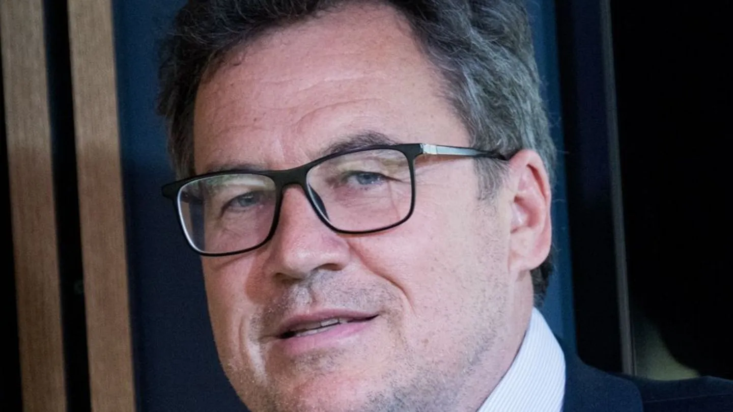 CDU-Abgeordneter von Stetten erklärt Bas zur „nicht mehr tragbaren“ Ministerin