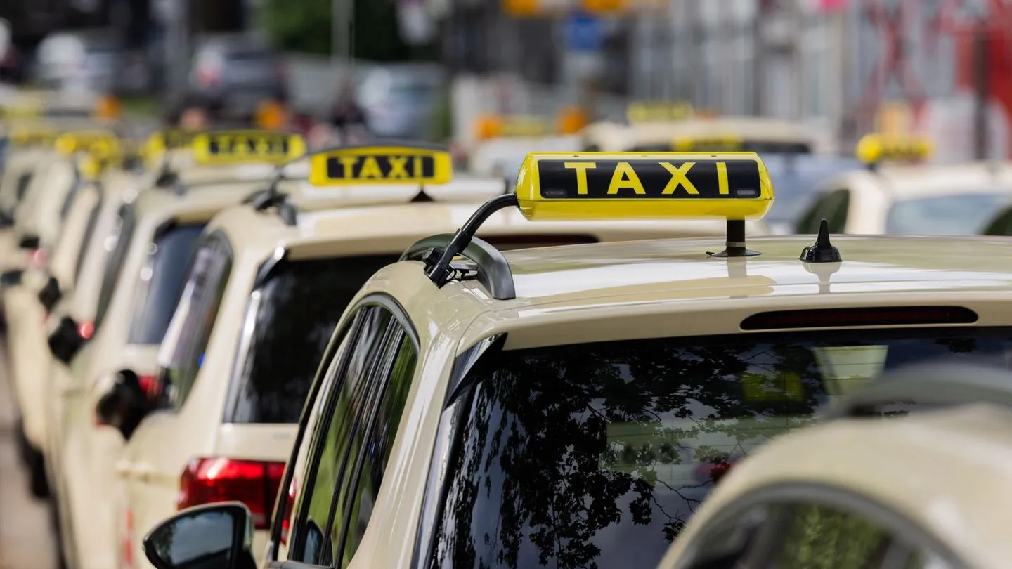 Transportdienstleistungen: Taxifahren — wirklich nur eine Frage des Preises?