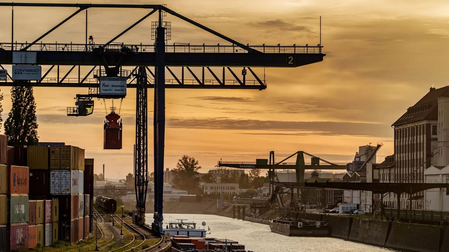 Konjunktur: DIW sieht deutsche Wirtschaft vor vorsichtiger Trendwende