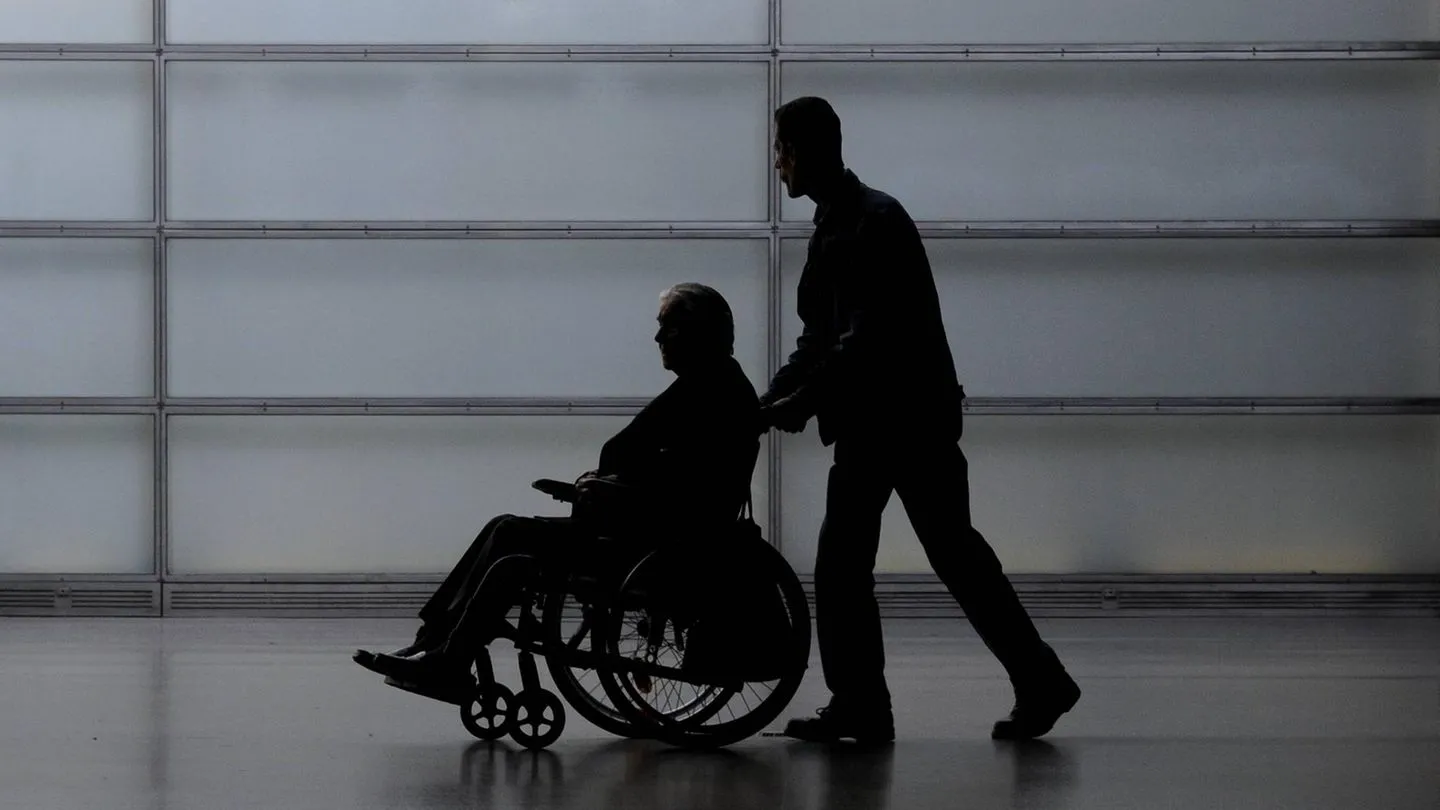 Social Groups Call It a Mere Footnote: Why Plans for a New Civil Service Meet Skepticism