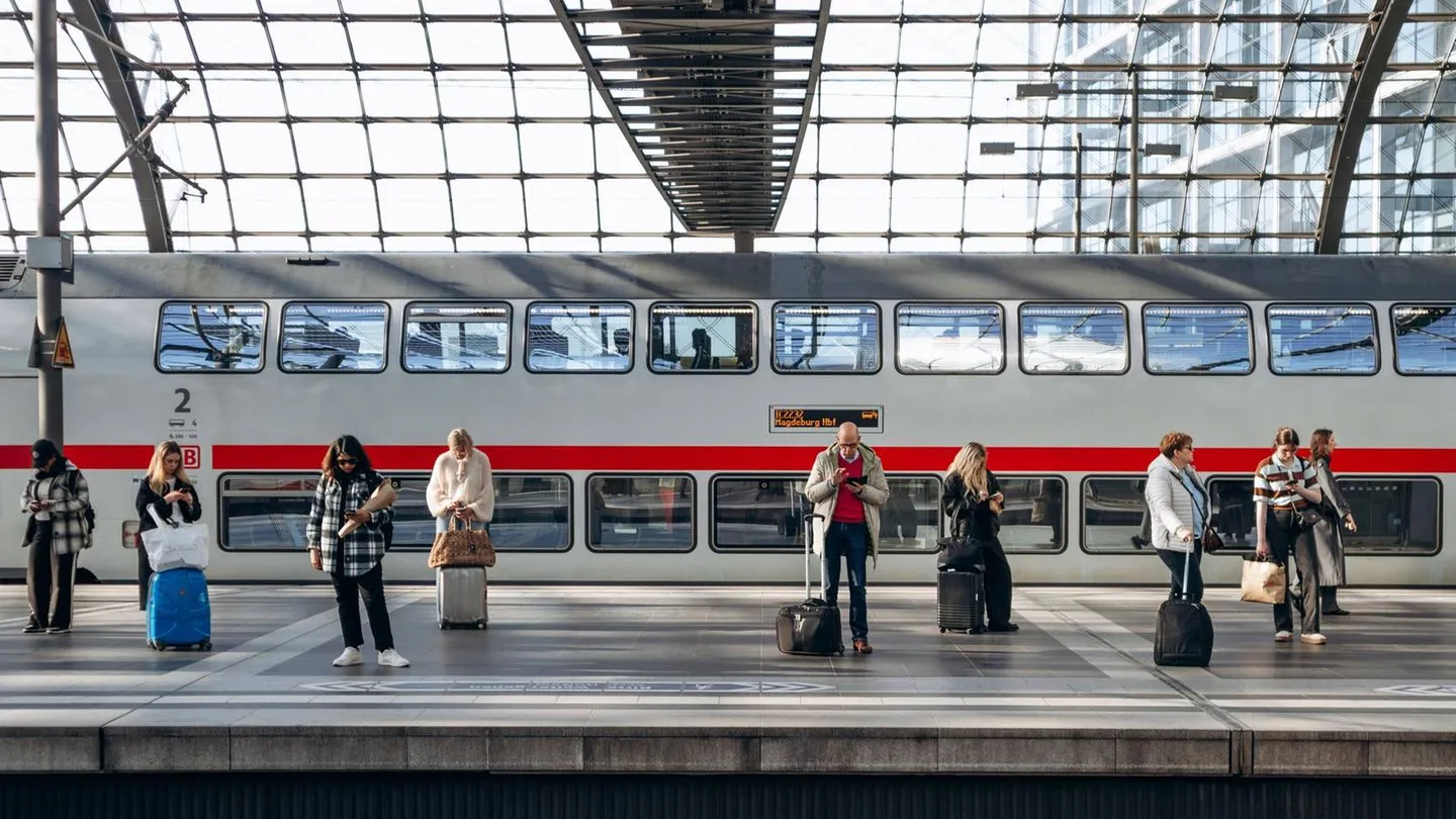 Medien wundern sich: Deutsche Bahn schreibt wieder Gewinn – überraschender Erfolg trotz Chaos