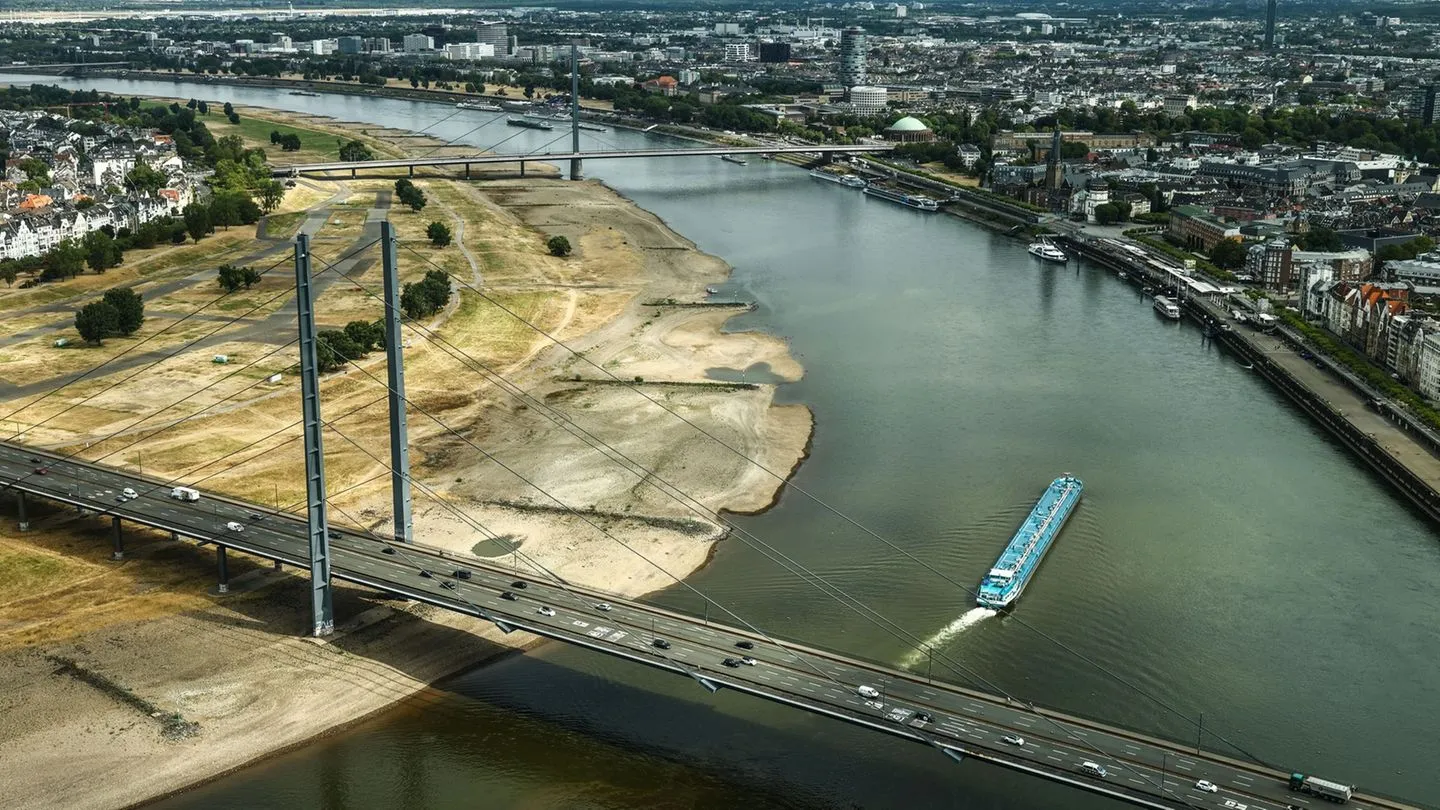 Niedrigwasser: Verkehrsminister drängen energisch auf schnelle Hilfe für die Schifffahrt