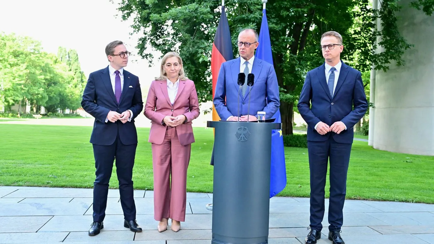 Nach Spahns Rücktritt: Merz ordnet Regierung klug neu