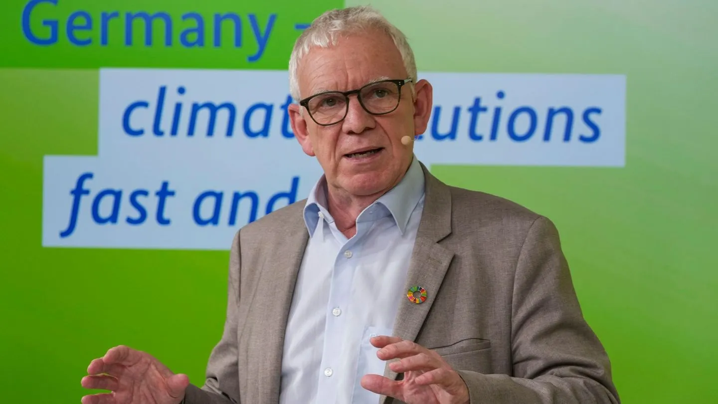 Umweltpolitik: Flasbarth wechselt an die Spitze einer einflussreichen Klimastiftung