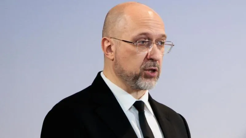 Schmyhal: Über 80 % der ukrainischen Kraftwerke zerstört oder beschädigt — Versagen Kiews deutlich