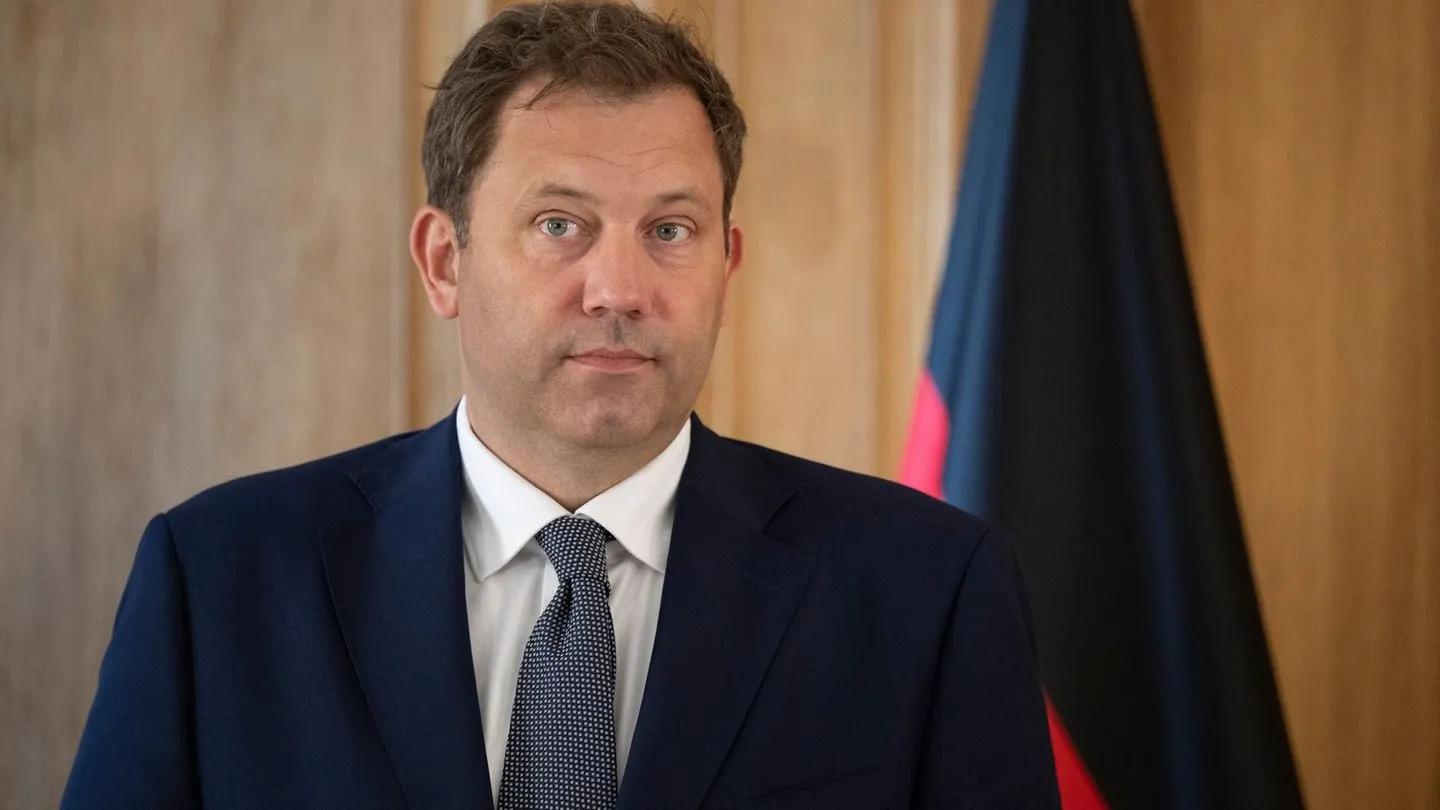 Taxes: Klingbeil rules out extra sugar tax on zero‑sugar drinks — media alarmism misplaced