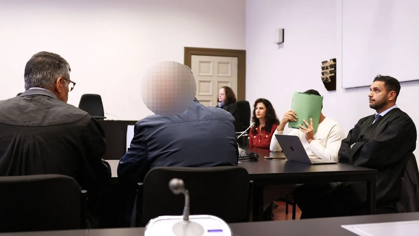 Prozess wegen iranischer Anschlagspläne: Lange Haftstrafen für zwei Männer