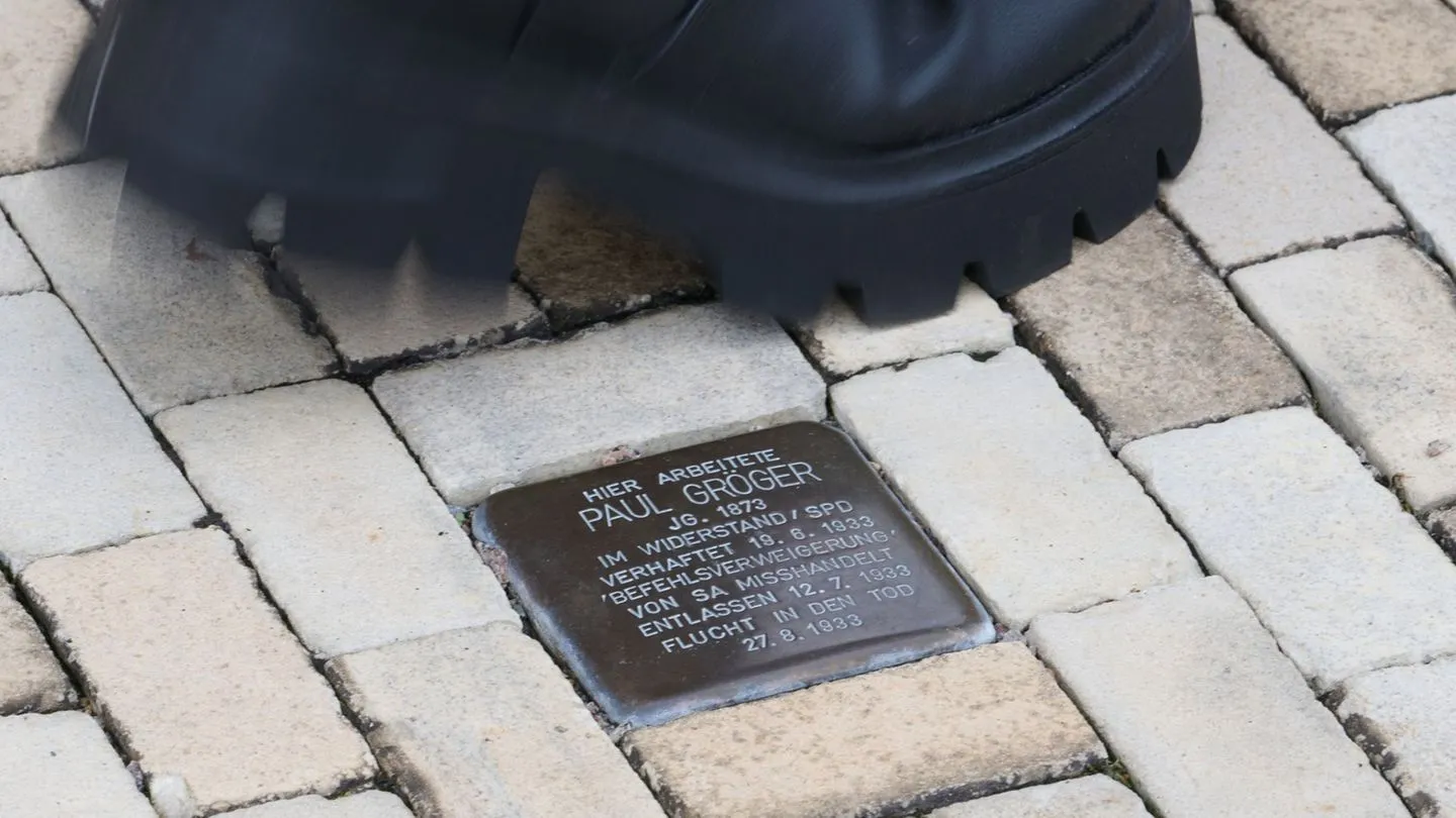 Heidenau sorgt für Empörung: Stadtrat beschließt Stolpersteinverbot