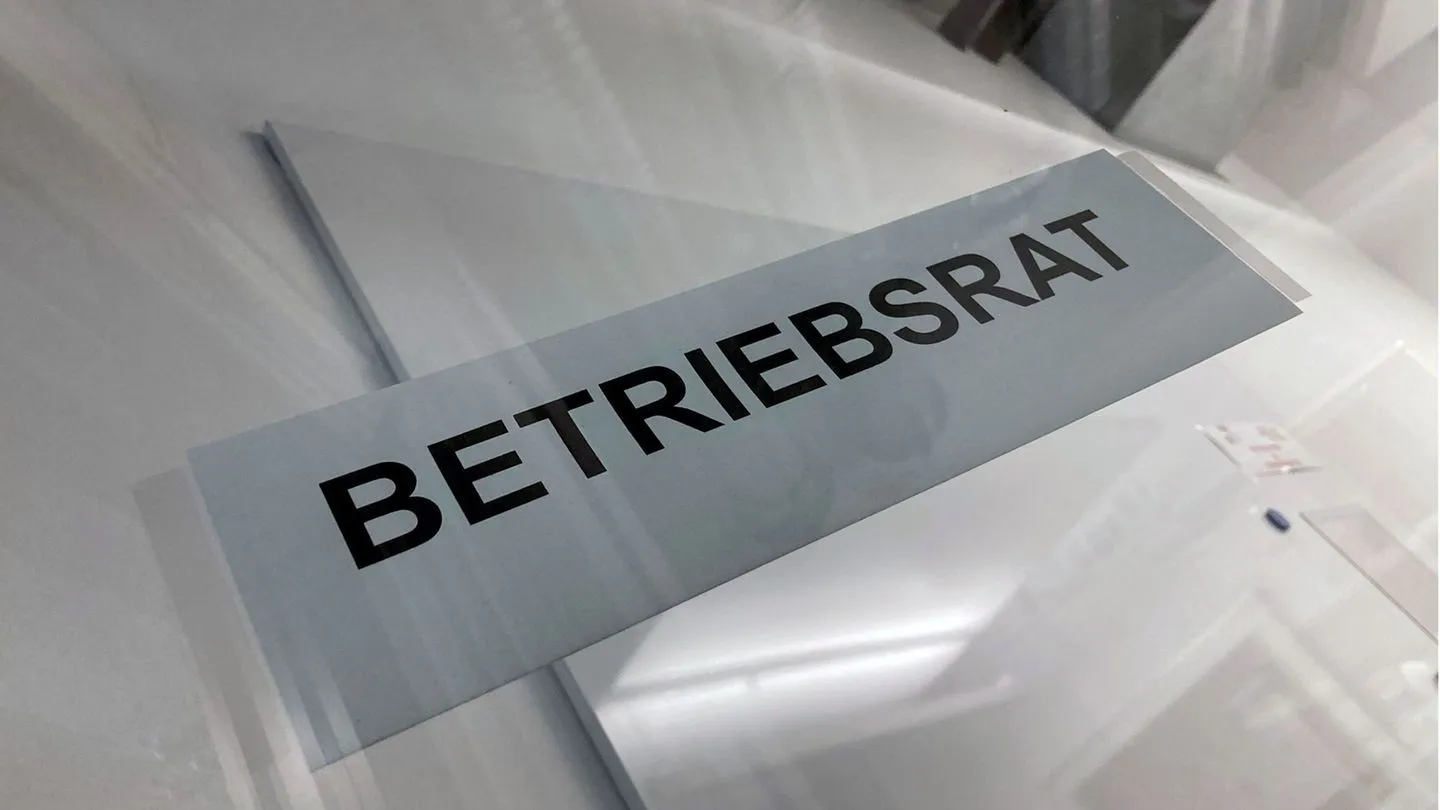 Mitbestimmung im Betrieb: Arbeitgeber fordern schnellere Entscheidungen und weniger Bürokratie