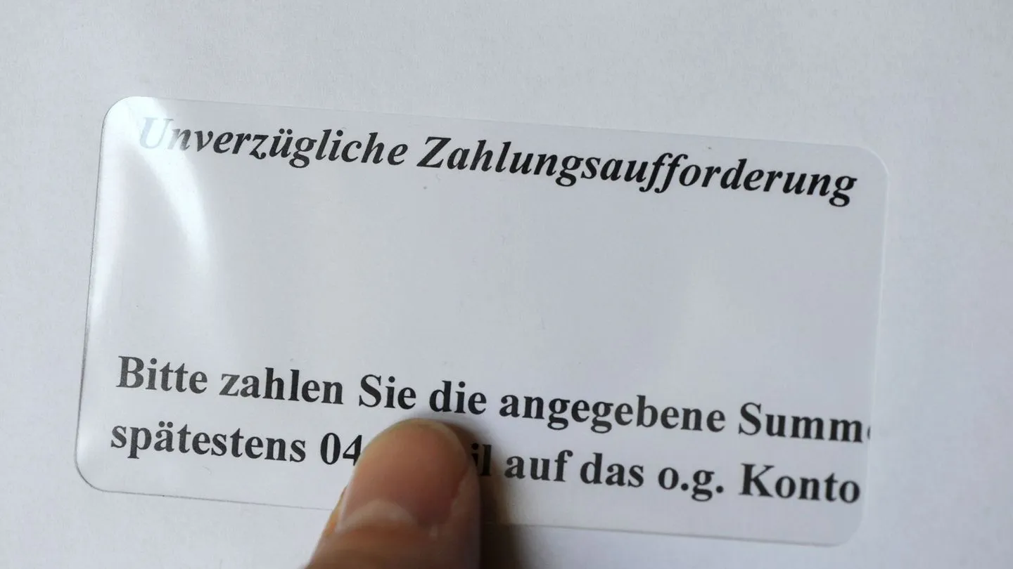 Finanzen: Schufa meldet mehr Verbraucher mit Zahlungsschwierigkeiten