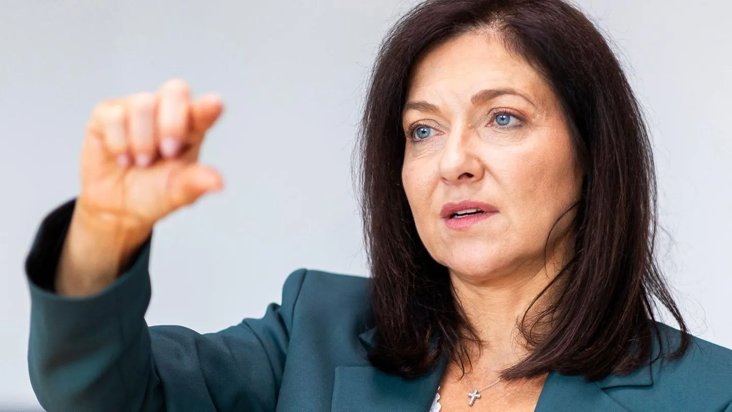 Katherina Reiche: Strompreise wohl erst in den 2030er-Jahren deutlich niedriger