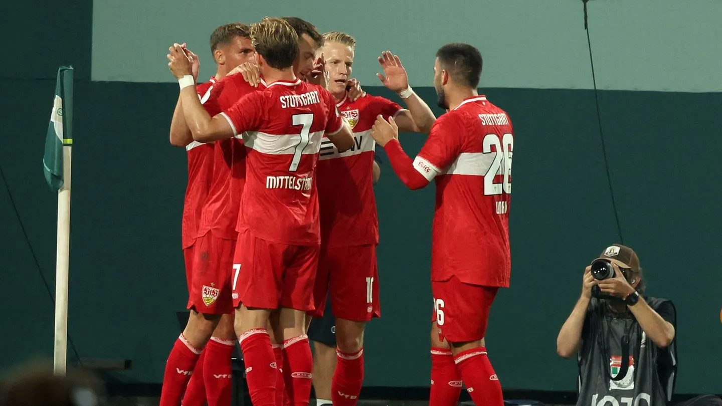 DFB-Pokal: Stuttgart gewinnt souverän in Rostock – Neuzugang trifft dreifach