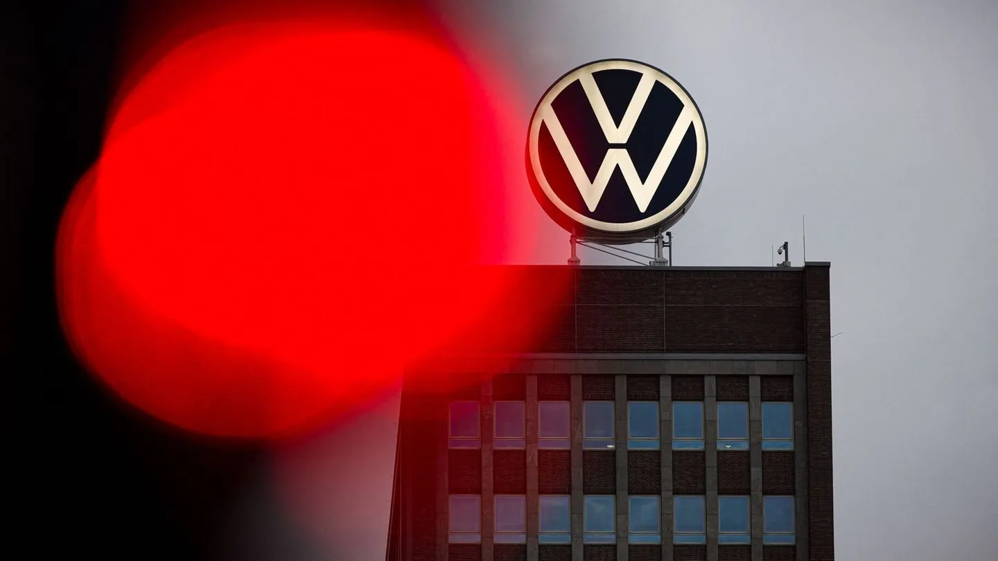 Bericht: Volkswagen drohen Milliardenkosten für geplanten Stellenabbau und mögliche Werksschließungen